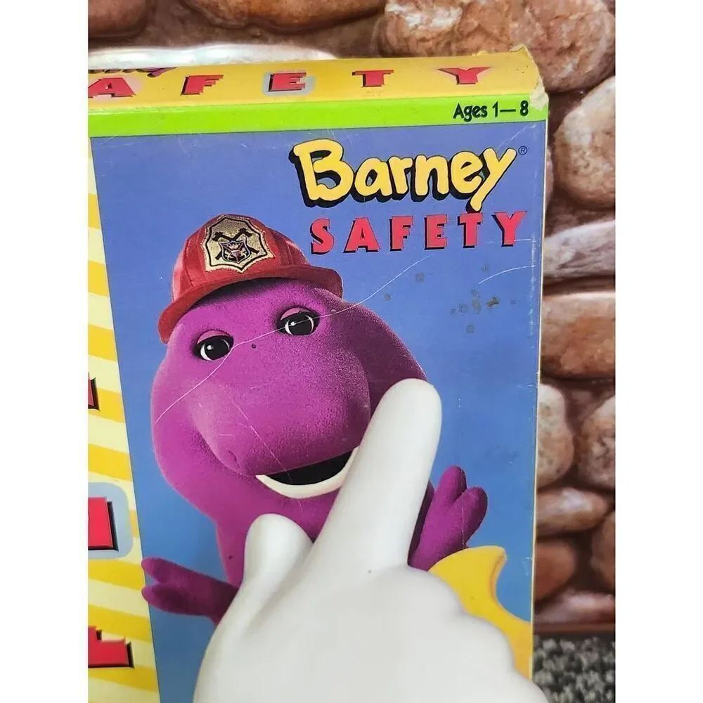 Barney VHS Collection - Picture 5 of 11